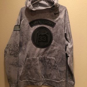 Men’s Nike Oregon Ducks 33rd Therma Hoodie